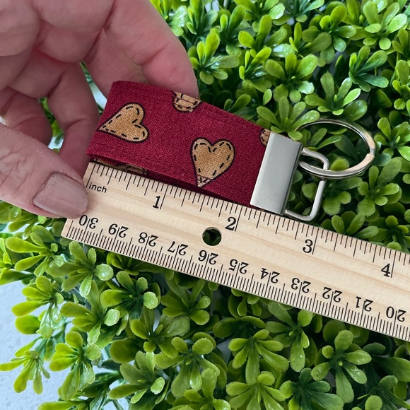 Set of 3 keychains. - Picture 5 of 5